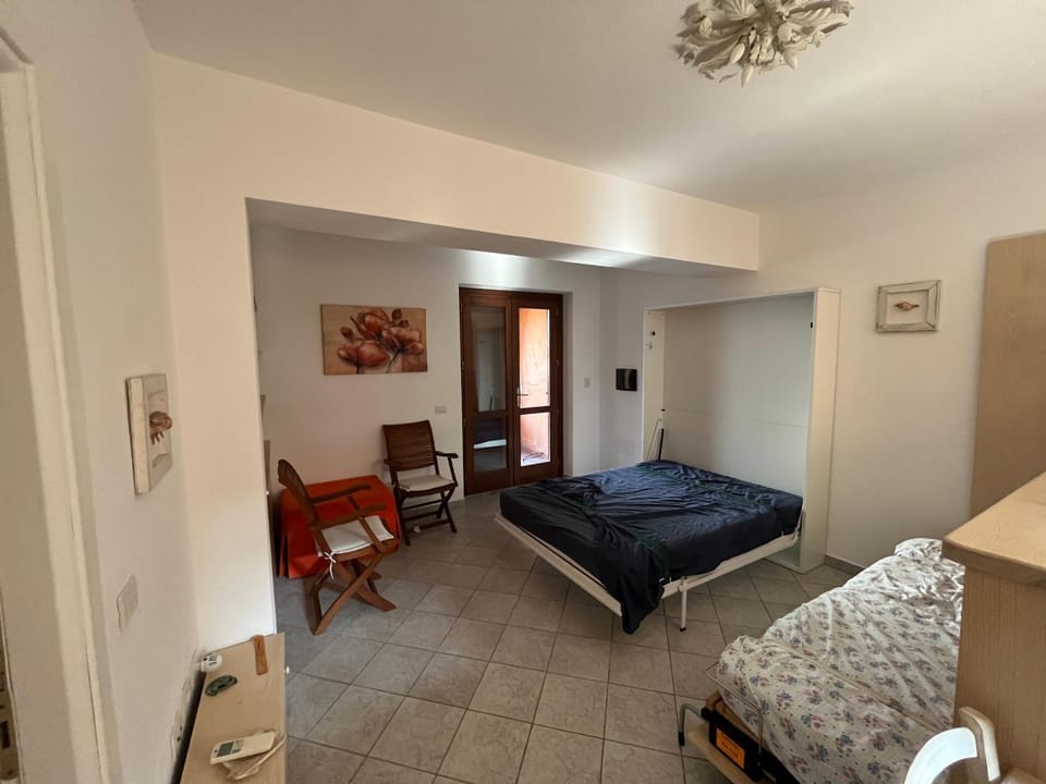Ampio monolocale Apartment in Golfo Aranci