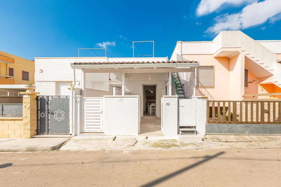 Property building, Day