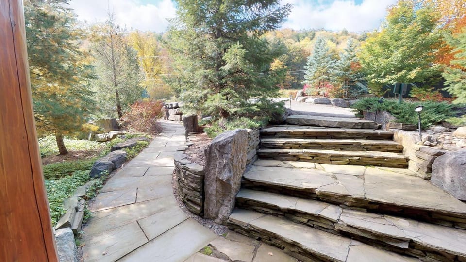 Cayuga Lodge South House in Adirondack Mountains