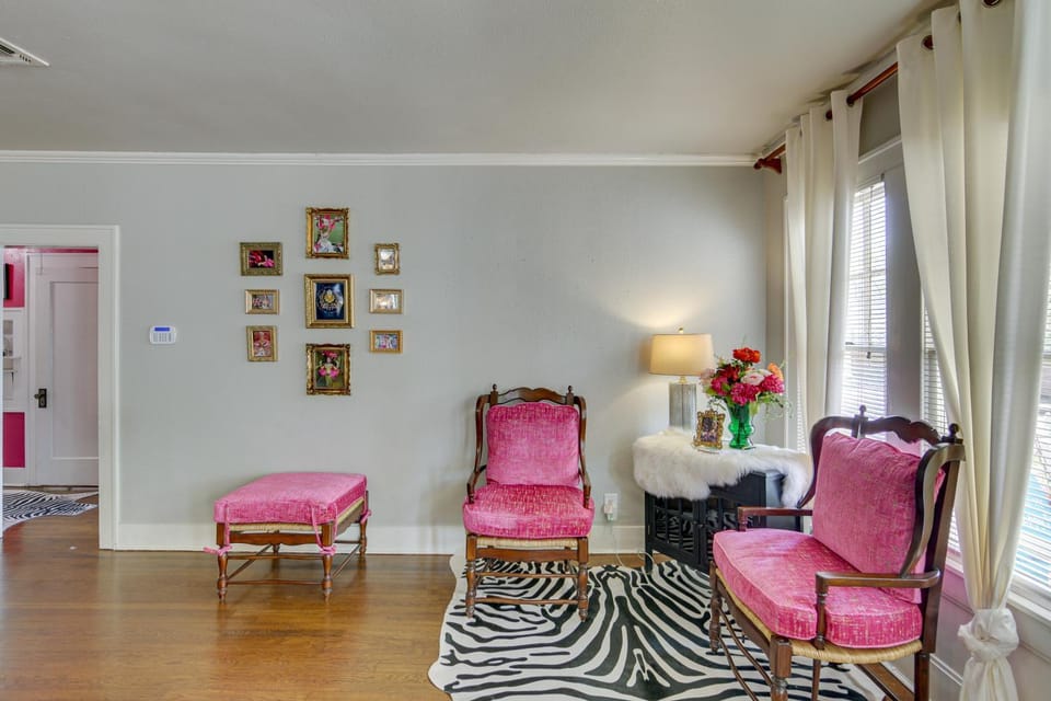 'The Pink Azalea' - Tyler Home w/ Yard + Patio! House in Tyler