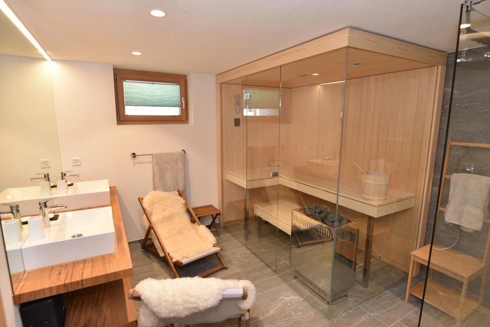 Sauna, Bathroom
