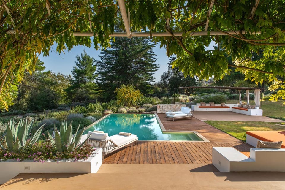 Patio, Spring, Day, Natural landscape, Garden, Garden view, Pool view, Swimming pool, sunbed