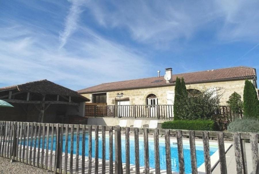 Property building, Pool view, Swimming pool