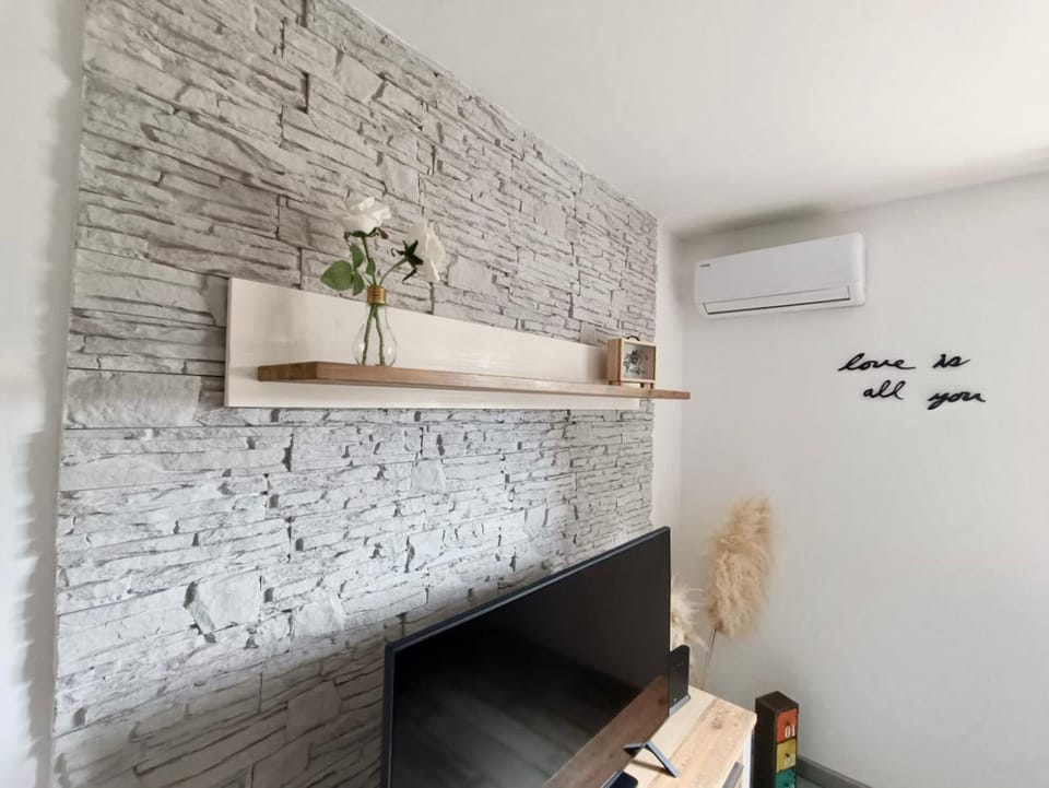 Decorative detail, air conditioner