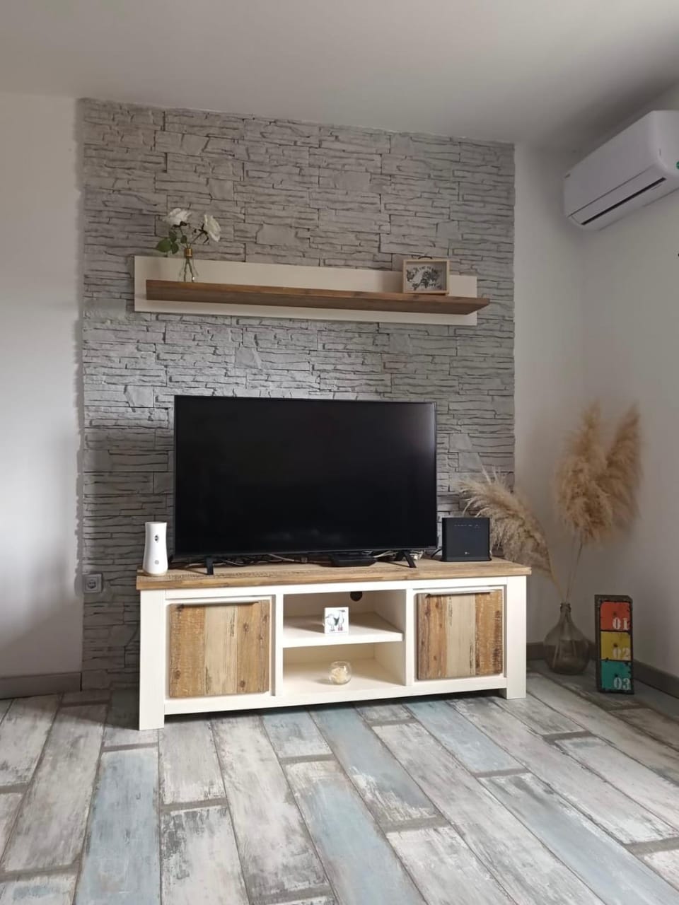 TV and multimedia, Evening entertainment