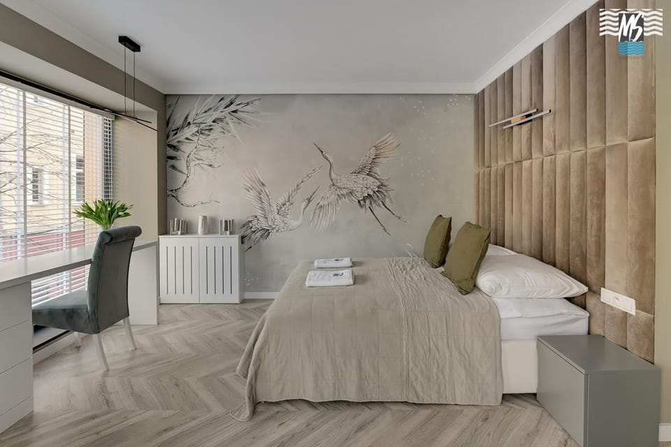 Bed, Living room, Bedroom