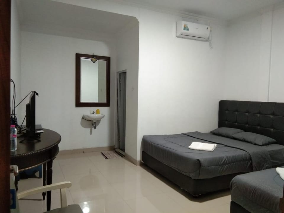 Nexdeco House Homestay Syariah Solo Vacation rental in Indonesia