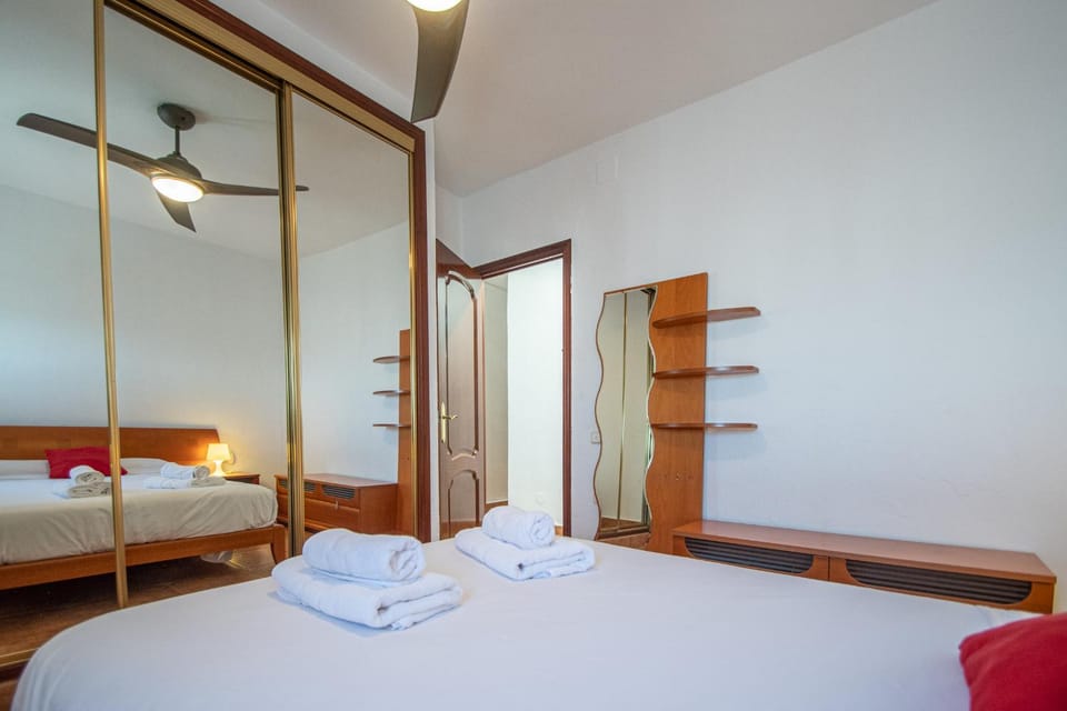 Bed, Photo of the whole room, Bedroom, towels, wardrobe