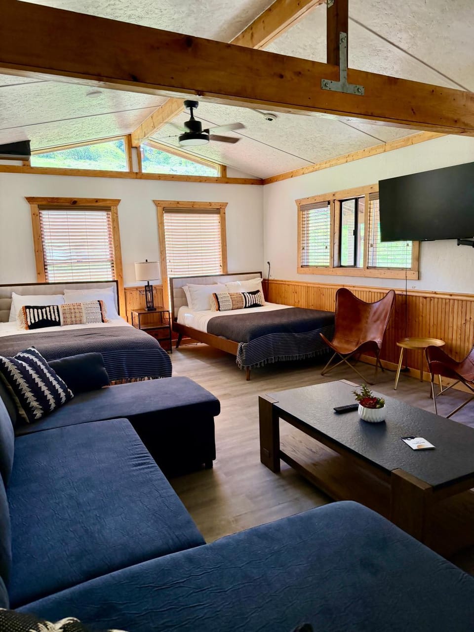 High Creek Lodge and Cabins Cabin in Colorado