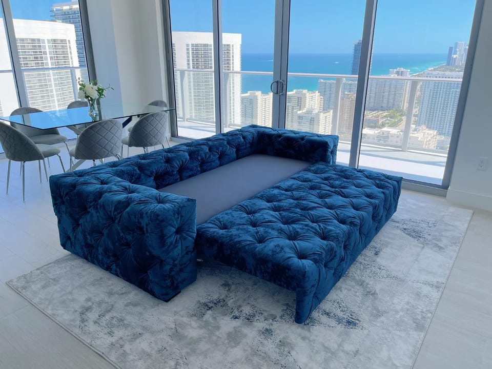 View (from property/room), Balcony/Terrace, Living room, Dining area, Sea view