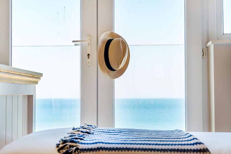 Bed, Natural landscape, Photo of the whole room, Beach, Bedroom, Sea view, towels