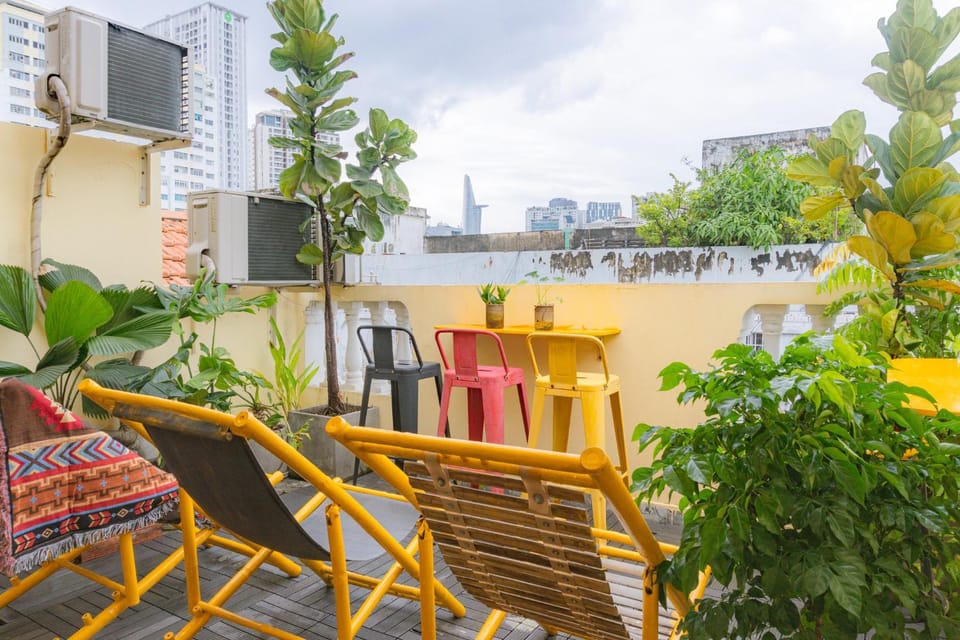 Property building, View (from property/room), Balcony/Terrace, City view