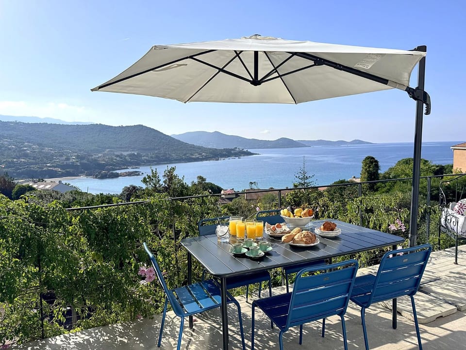 Appartement à 2mn de la plage du Ruppione Apartment in Corsica