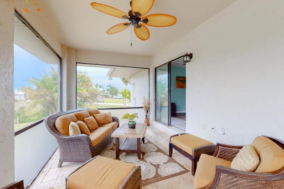 Magnolia Way Retreat House in Charlotte Park