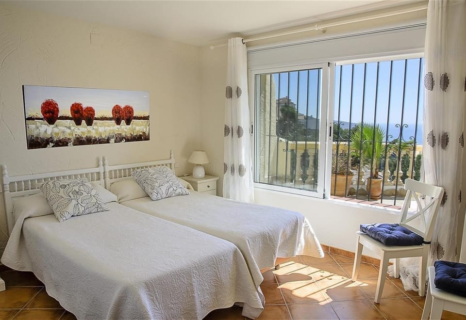 Property building, Living room, Bedroom