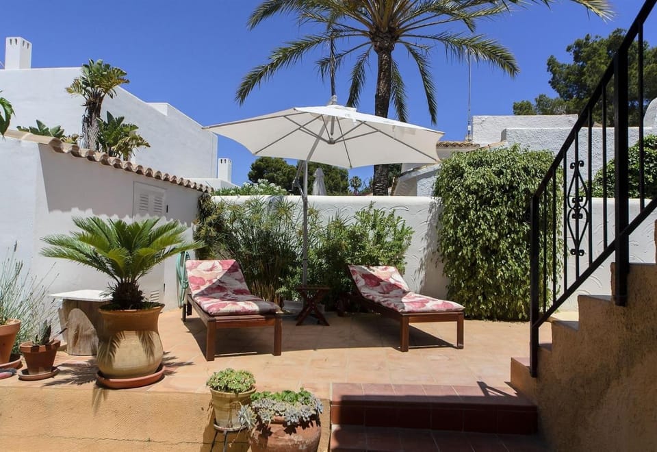 Property building, Balcony/Terrace
