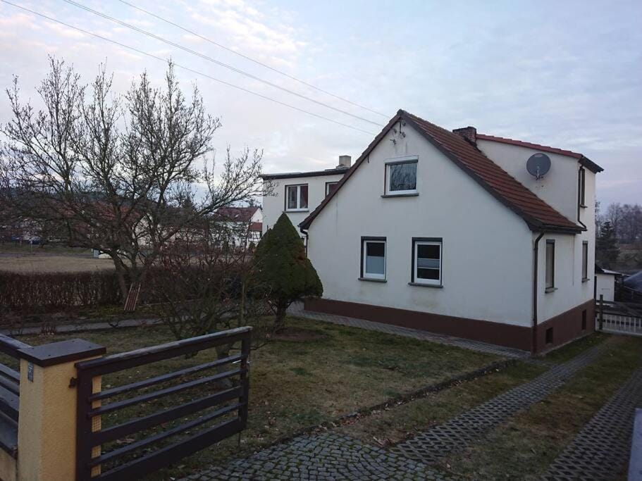 Auf dem Land und doch ganz nah (EG) Apartment in Thuringia, Germany