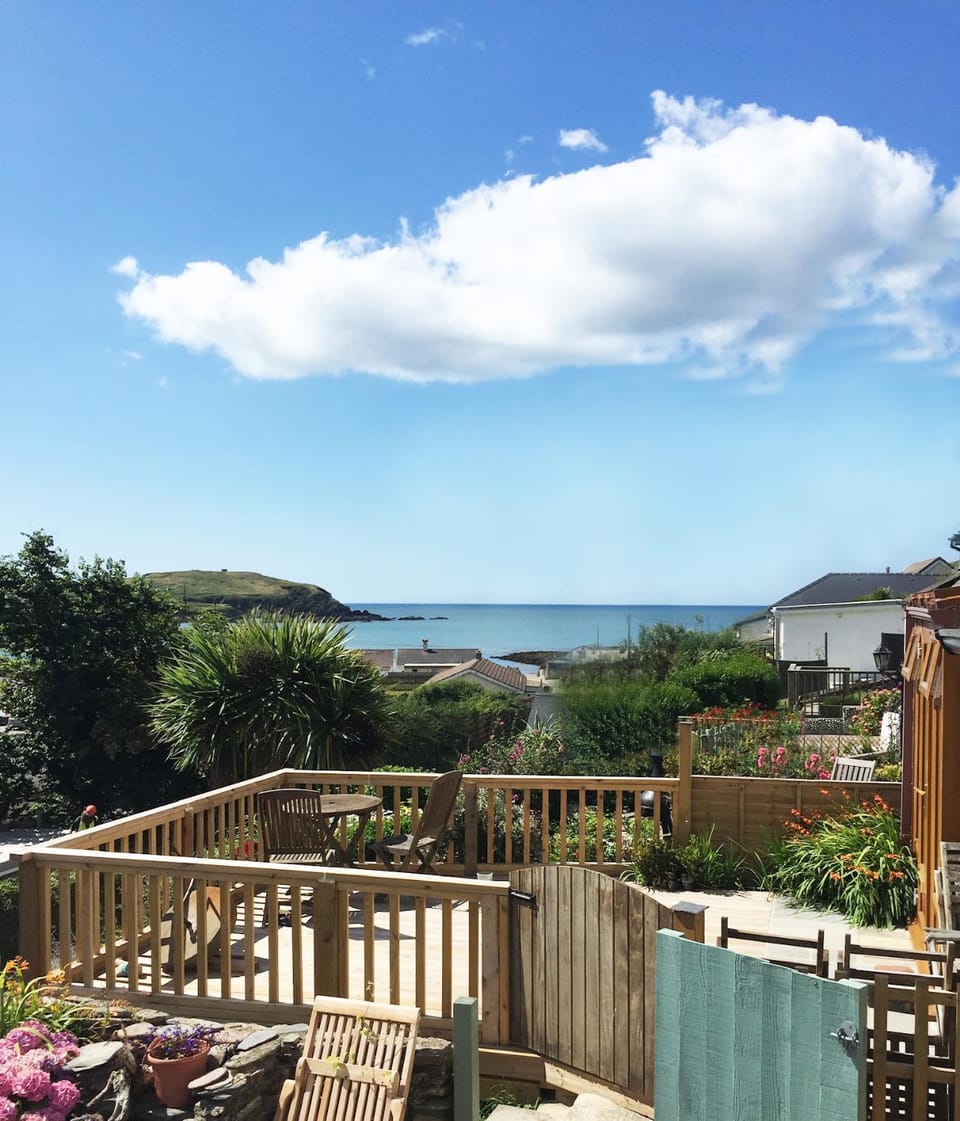 Patio, Nearby landmark, Day, Natural landscape, View (from property/room), Balcony/Terrace, Dining area, Sea view