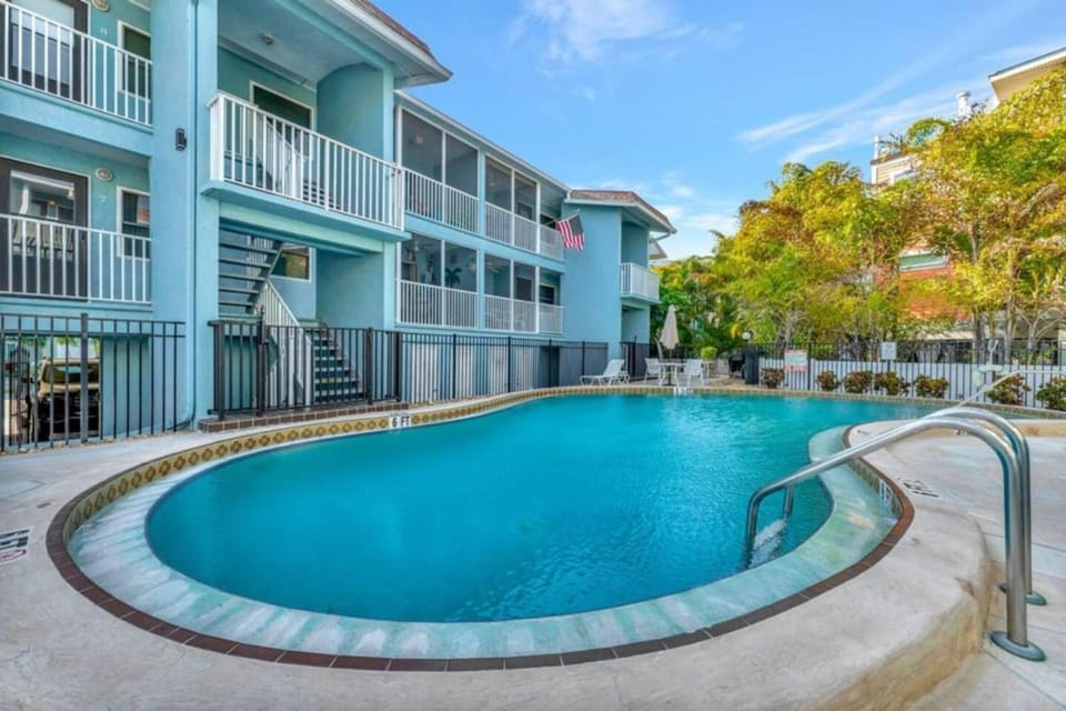 Coastal Cheer Apartment in Bradenton Beach
