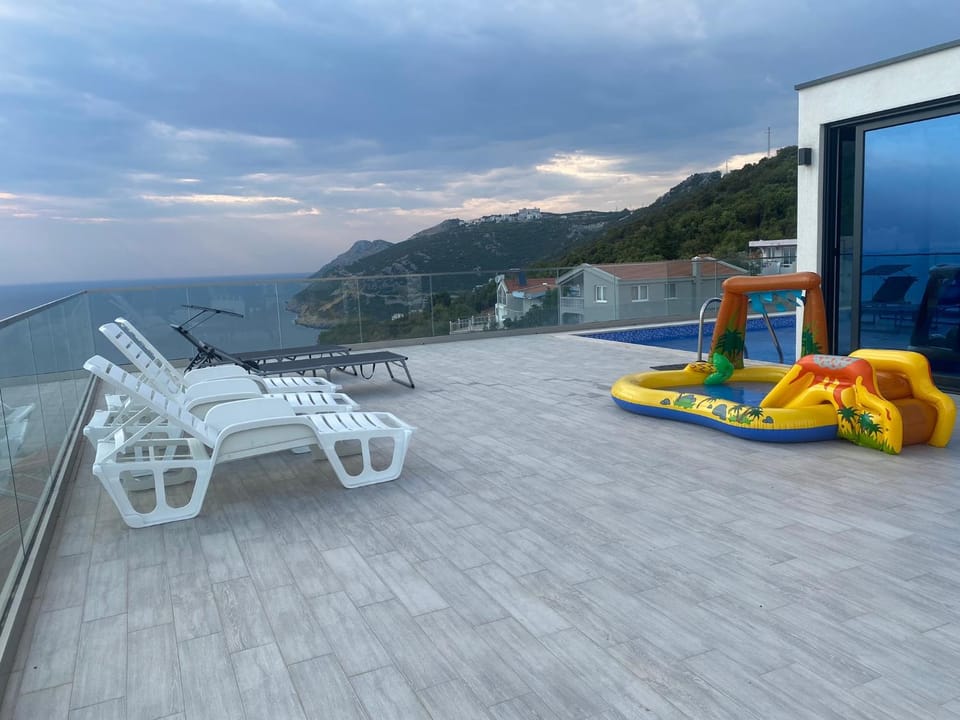 A. Montenegro Apartment in Ulcinj Municipality