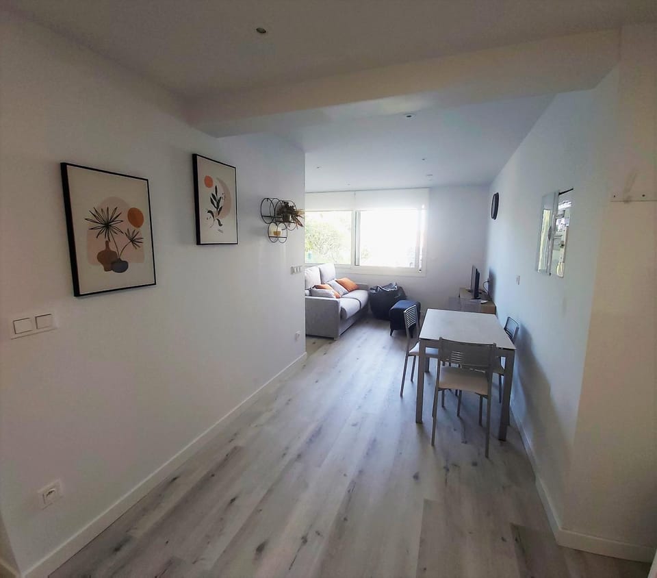 Appartement à Hendaye avec piscine et à côté de la plage Apartment in Hendaye