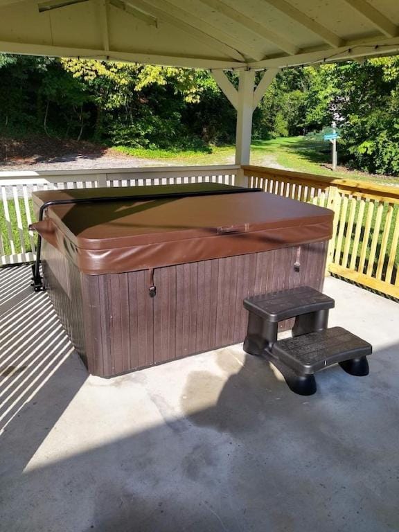 Hot Tub