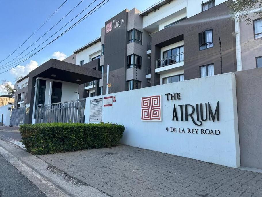 D&DLuxury Rivonia Apartments with inverter Apartment in Sandton