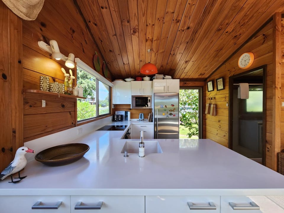 Glo's Place House in Auckland Region