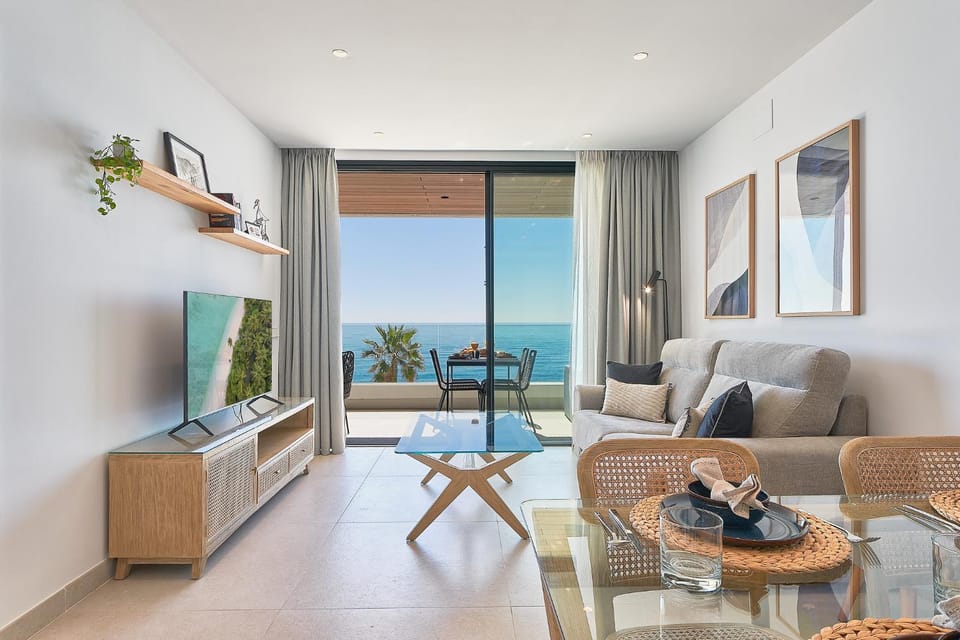 Living room, Sea view