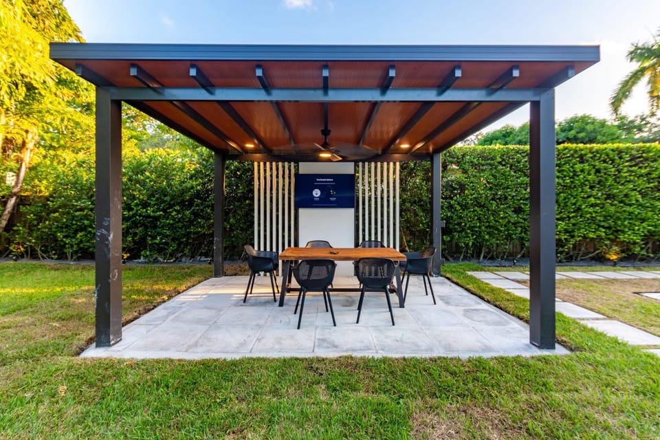 Patio, Garden, Balcony/Terrace, Dining area