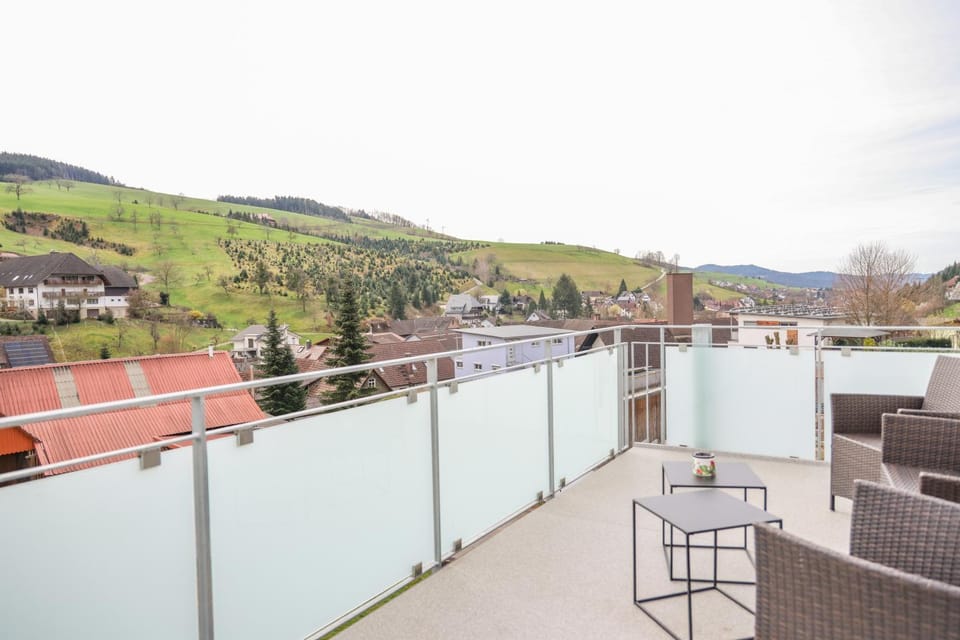 Natural landscape, View (from property/room), Balcony/Terrace