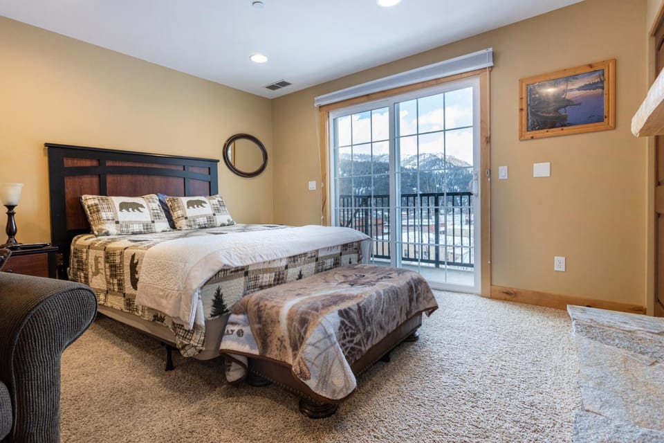 Bed, View (from property/room), Balcony/Terrace