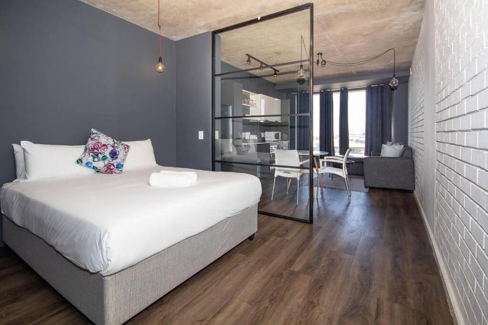 Gorgeous Studio 534 Wex 1 Apartment in Cape Town