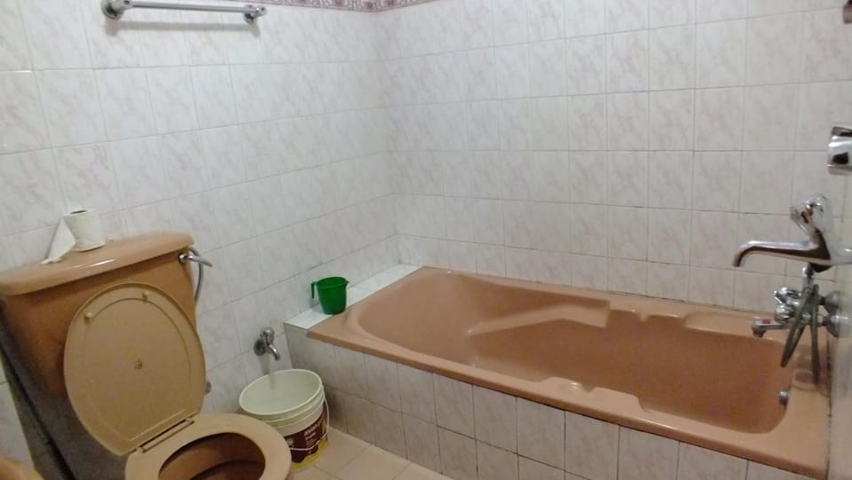 Bathroom, Bath