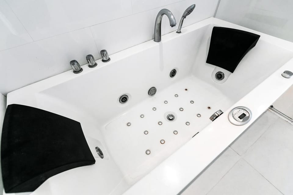 Hot Tub, Bathroom, Bath