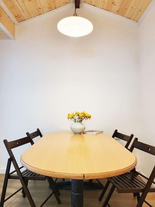 Sam House 2 Seochon Apartment in Seoul