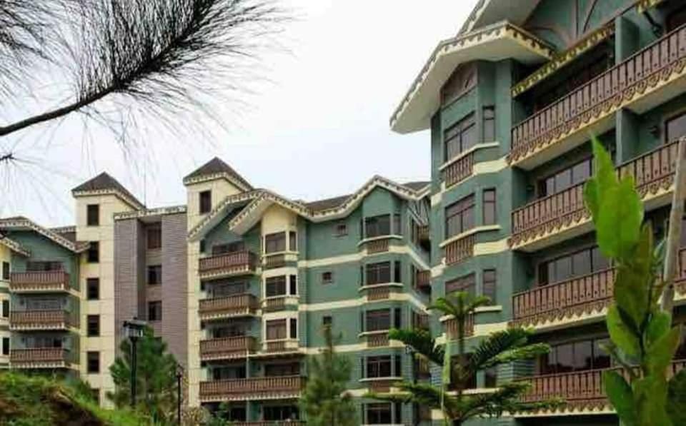 Carol Crosswinds Tagaytay Hotel in Tagaytay
