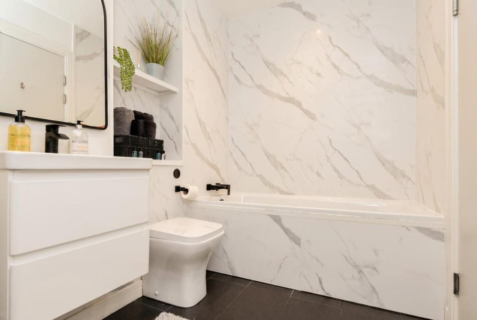 Toilet, Bathroom