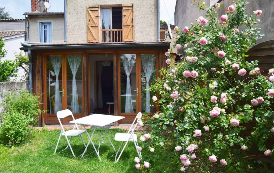 Property building, Patio, Garden, Garden view