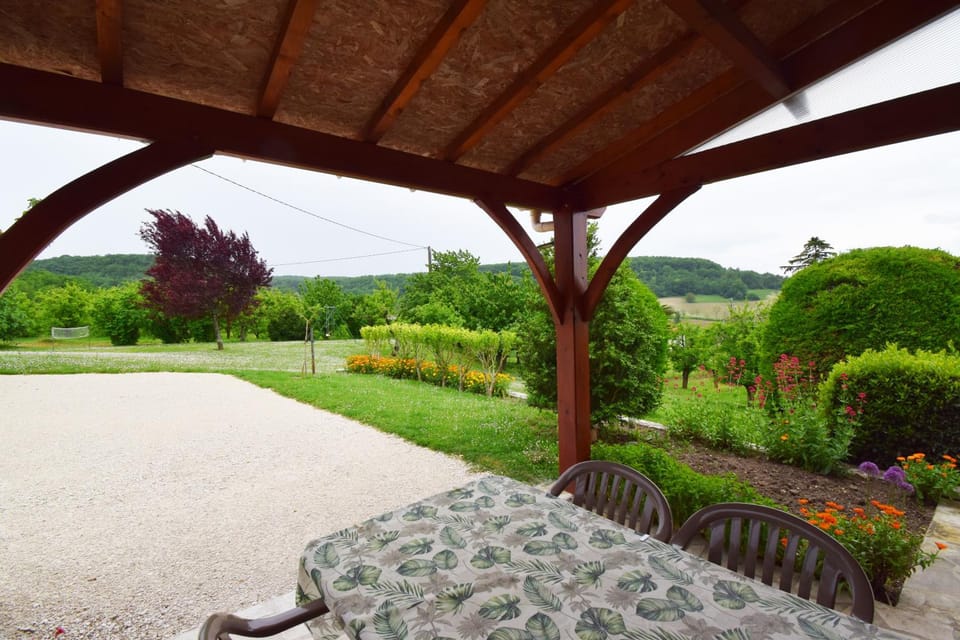 Patio, Dining area