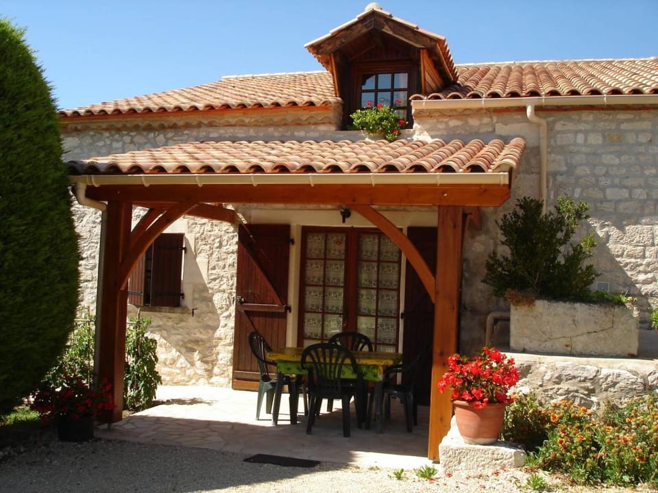 Property building, Patio