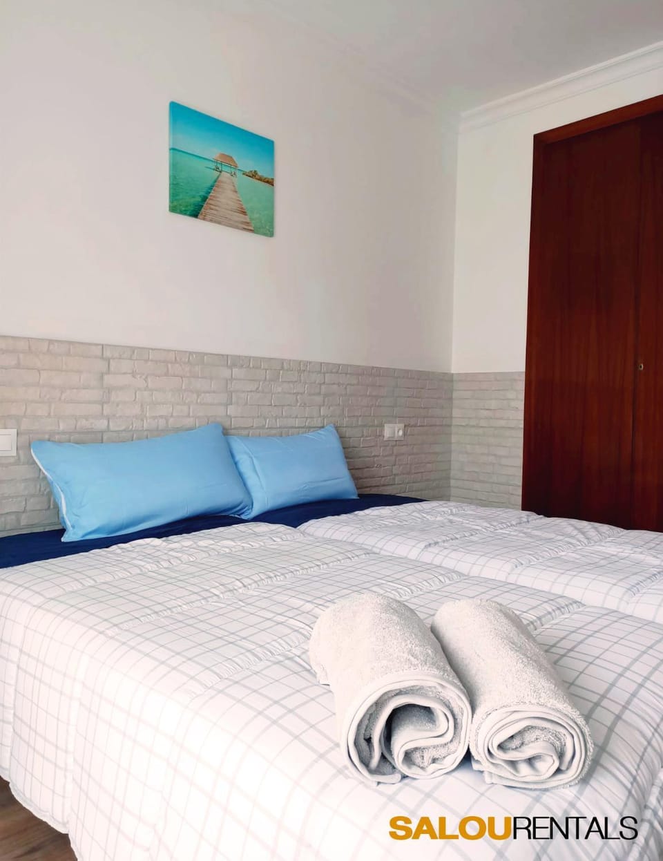 Bed, Photo of the whole room, Bedroom, wardrobe