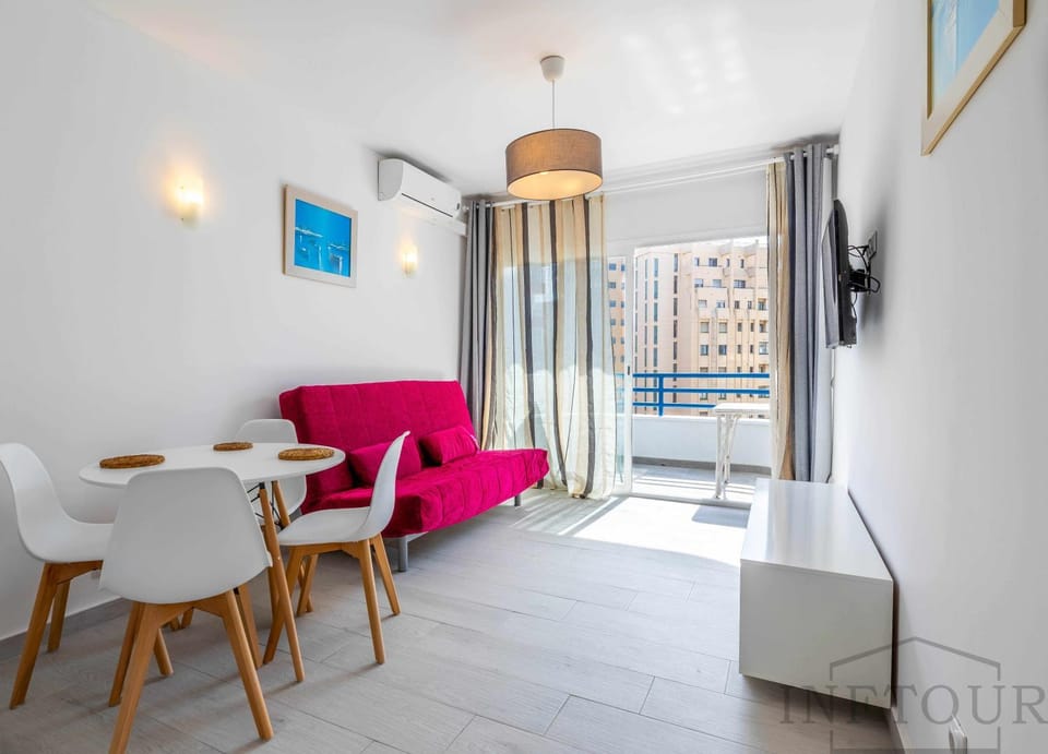 TV and multimedia, Living room, Dining area, air conditioner