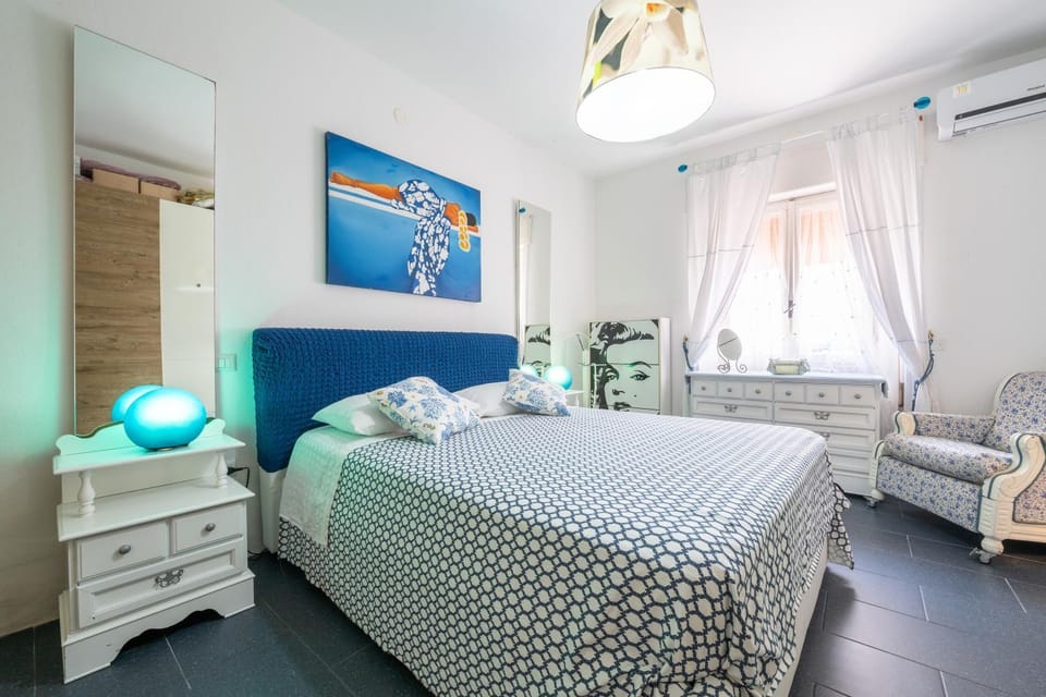 Living room, Bedroom