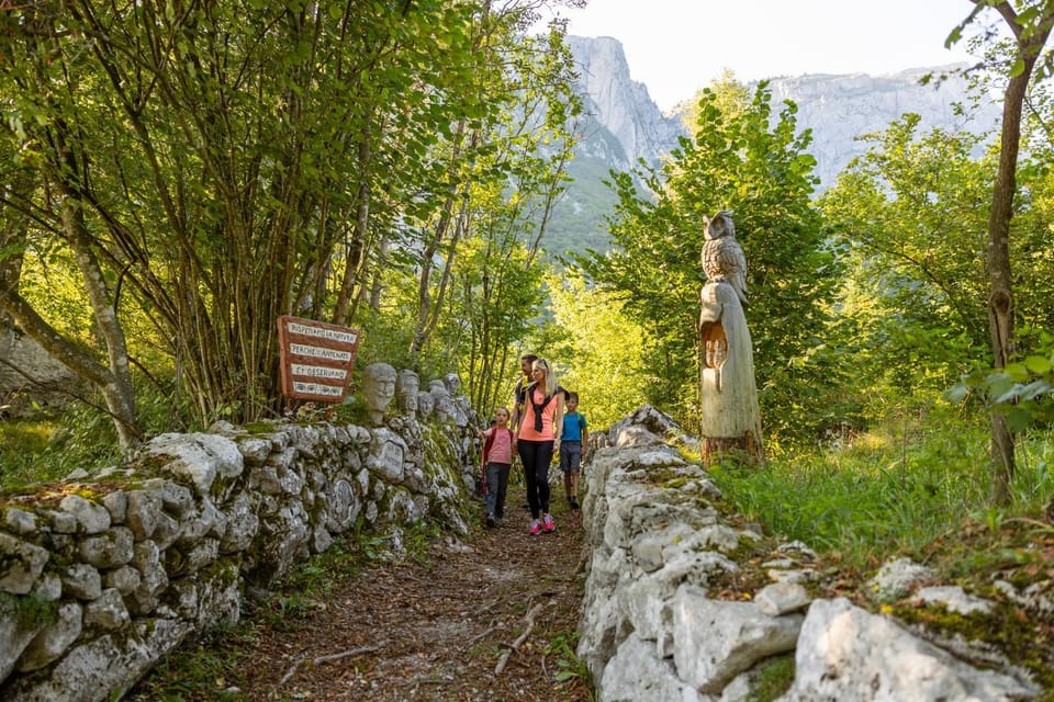 Nearby landmark, Natural landscape, Family