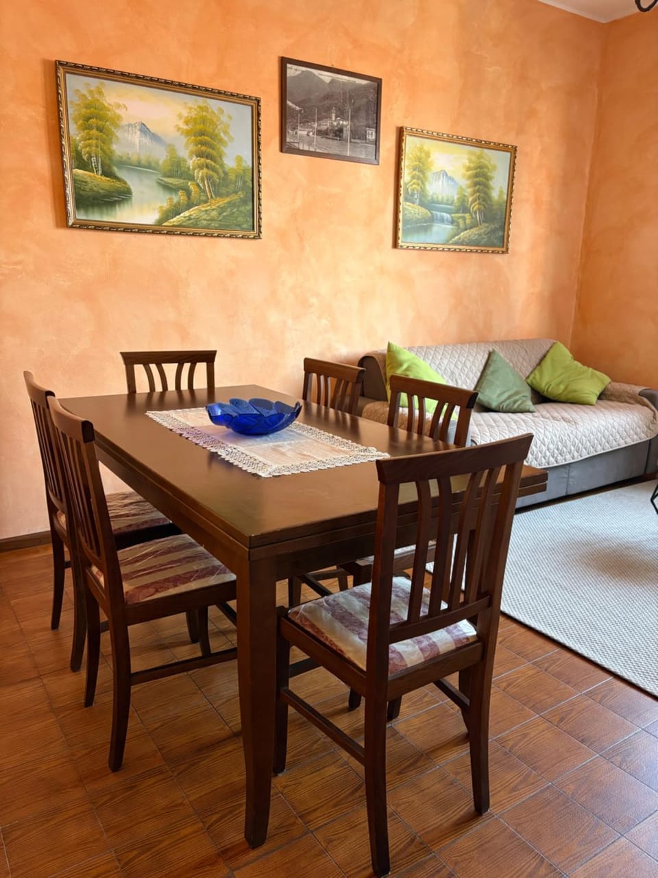 Seating area