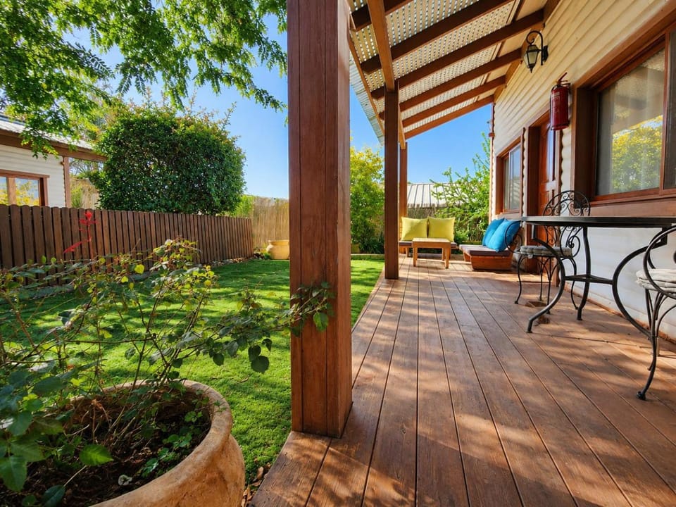 Garden, Inner courtyard view