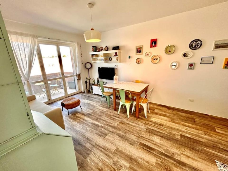 Malù apartment, wifi, private parking and garden in centre Apartment in Sirolo