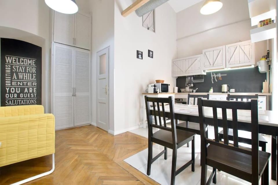 Standard Apartment by Hi5 - Bright central place (269) Apartment in Budapest
