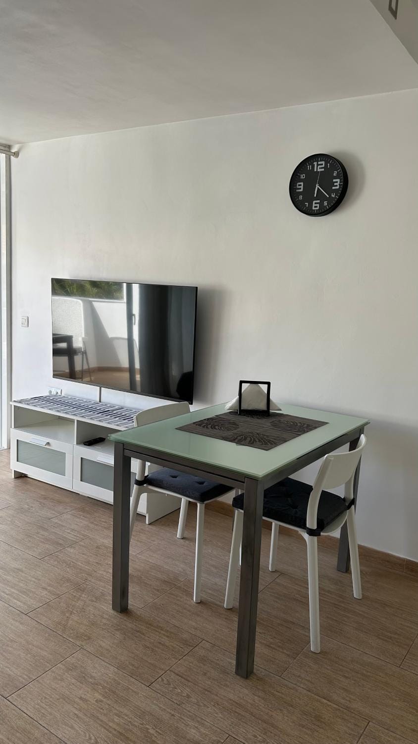TV and multimedia, Dining area